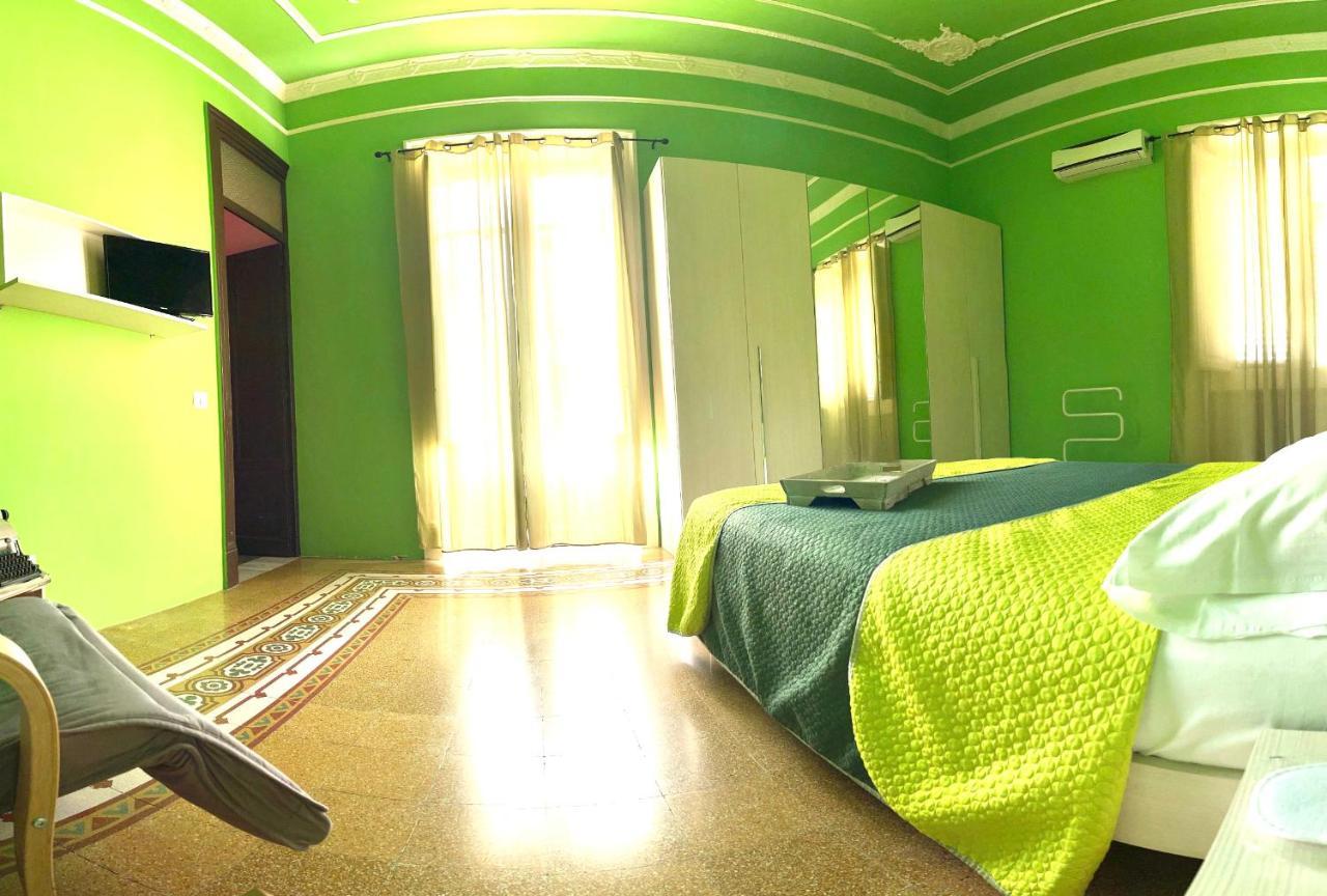 โบเฮเม บีแอนด์บี อัล เชนโตร Bed & Breakfast ปาแลร์โม ภายนอก รูปภาพ