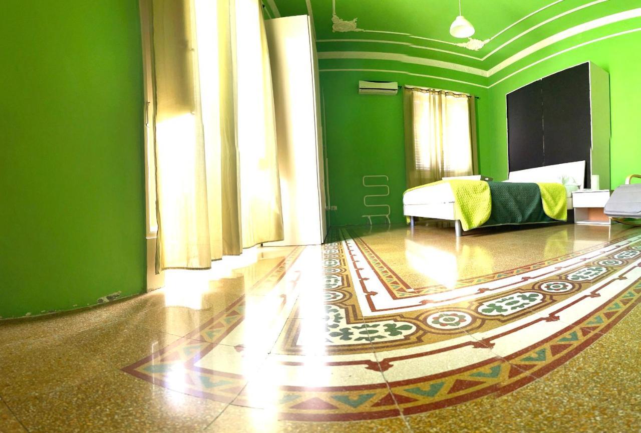 โบเฮเม บีแอนด์บี อัล เชนโตร Bed & Breakfast ปาแลร์โม ภายนอก รูปภาพ
