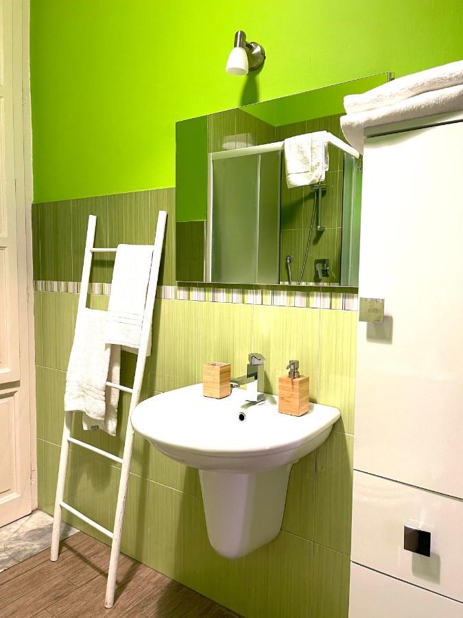 โบเฮเม บีแอนด์บี อัล เชนโตร Bed & Breakfast ปาแลร์โม ภายนอก รูปภาพ
