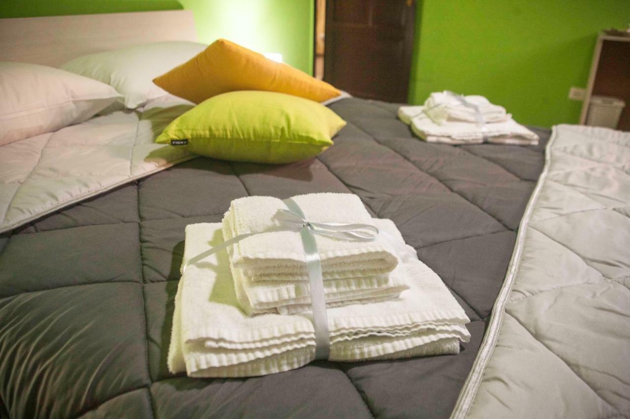 โบเฮเม บีแอนด์บี อัล เชนโตร Bed & Breakfast ปาแลร์โม ภายนอก รูปภาพ